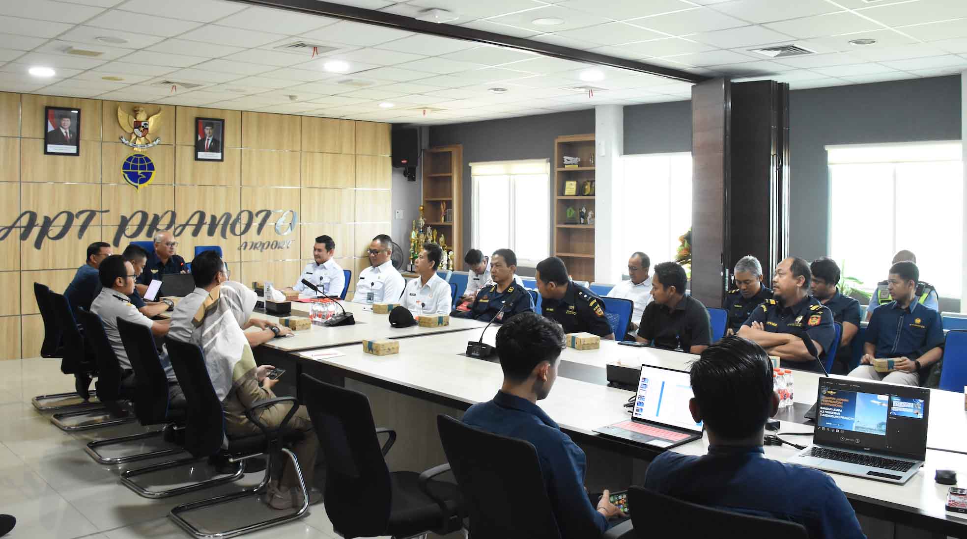 RAPAT KESIAPAN PENERBANGAN INTERNASIONAL